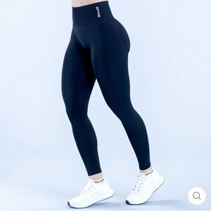 DFYNE dynamic Black High-Waisted Leggings